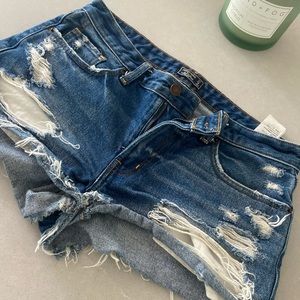 Abercrombie- HARPER LOW RISE SHORTS 27 NEW CONDITION!